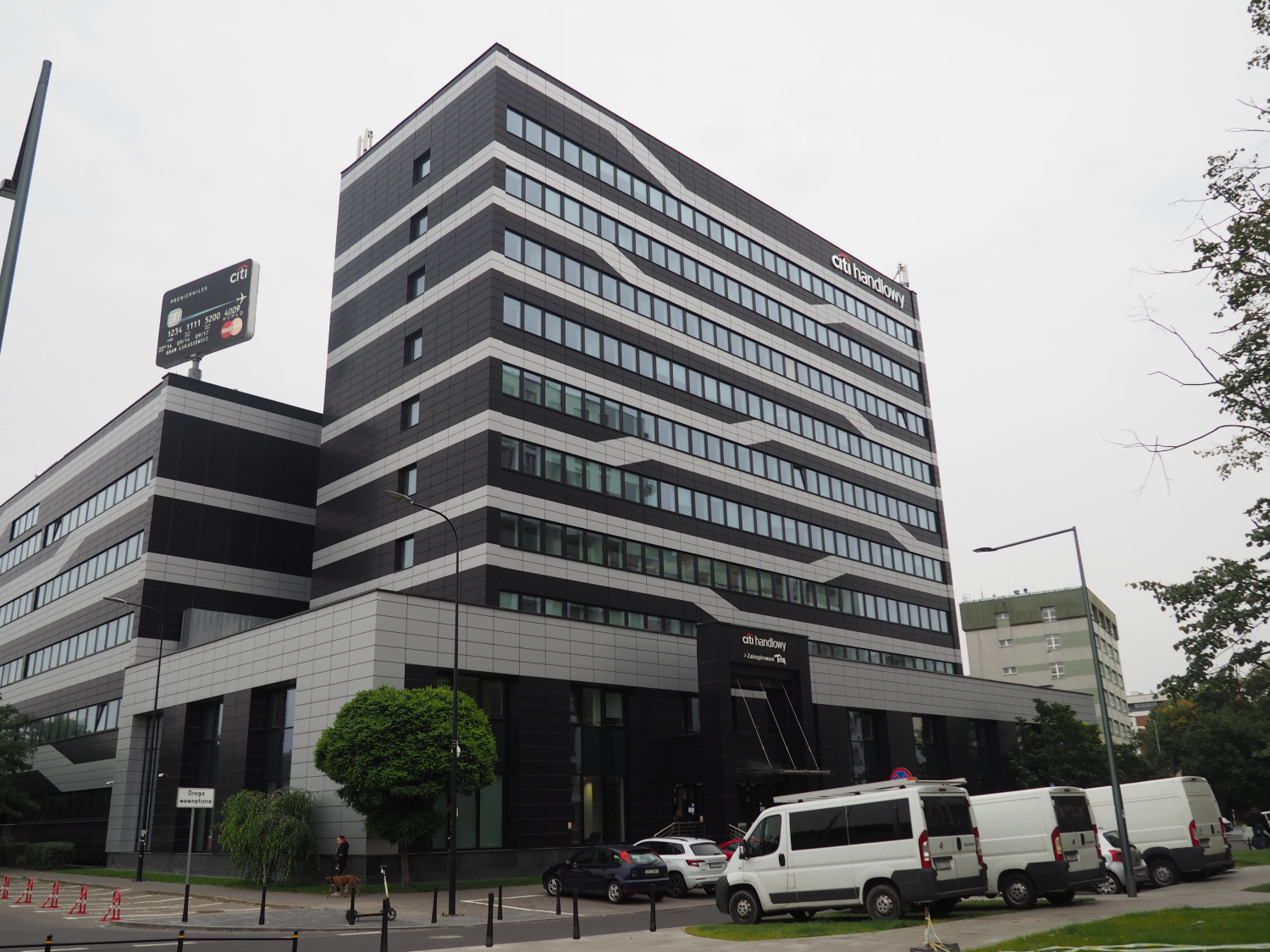 Zdjęcie architektury budynku Centrala Banku Handlowego SA (obecnie Banku Citi Handlowy SA)